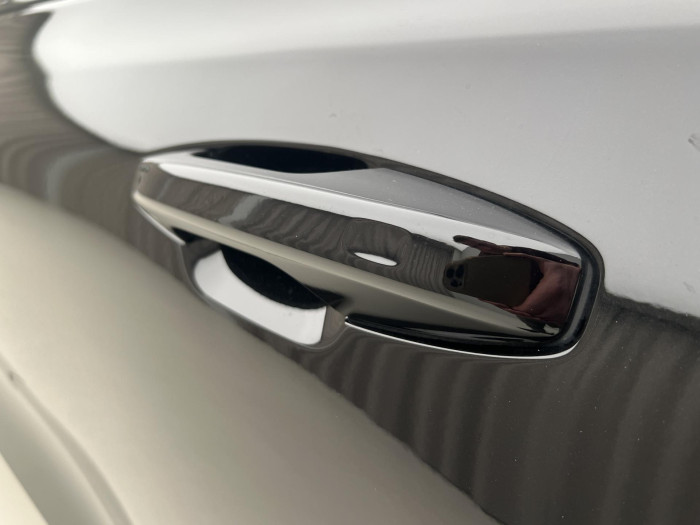 Volvo V60 B4 PLUS DARK AUT 1.maj.