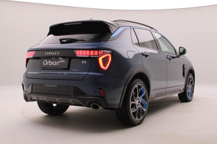 Lynk & Co 01 MORE PHEV