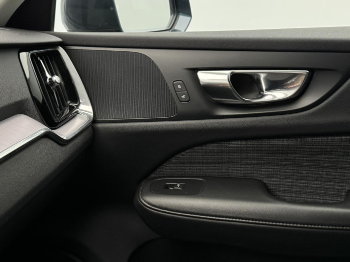 Volvo V60 CC B4 AWD PRO AUT 2.0 CC CC