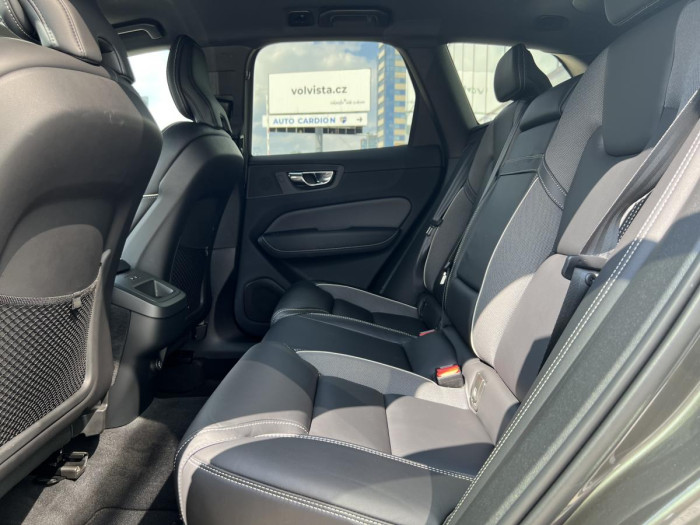 Volvo XC60 T4 R-DESIGN Aut 1.maj.