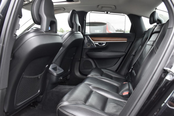 Volvo S90 T6 AWD INSCRIPTION REZERVACE