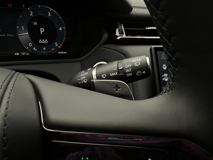 Land Rover Range Rover Velar D300 DYNAMIC SE AWD Aut 3.0 d Dynamic SE