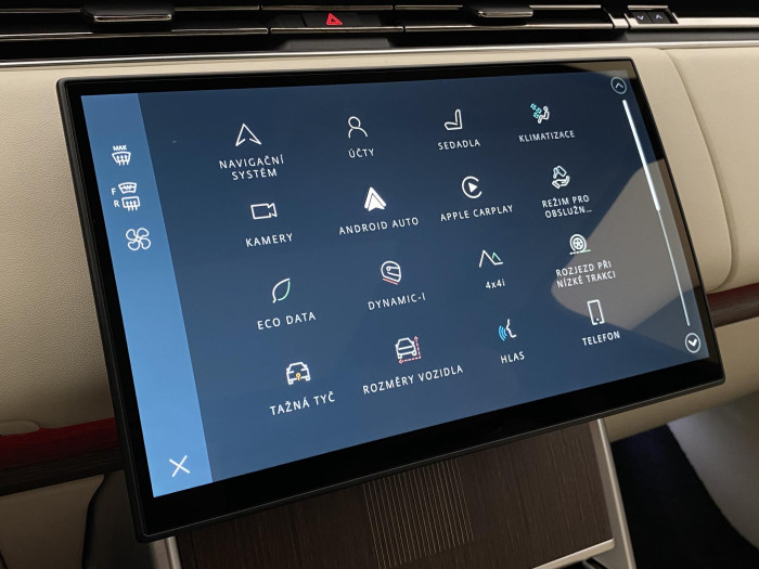 Land Rover Range Rover P550e AUTOBIOGRAPHY SWB