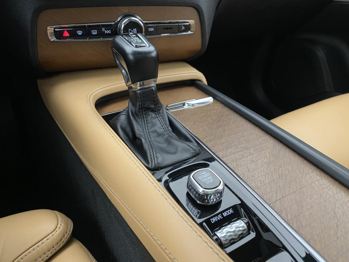 Volvo XC90 D5 AWD INSCRIPTION AUT 2.0 d