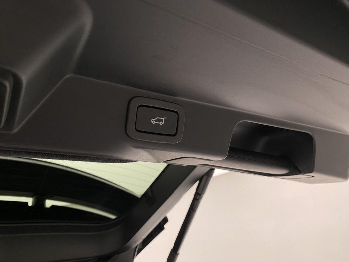 Land Rover Range Rover Sport 3.0 SDV6 AWD HSE REZERVACE