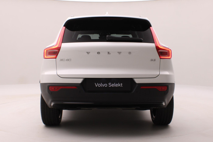 Volvo XC40 B3 DARK PLUS AUT CZ