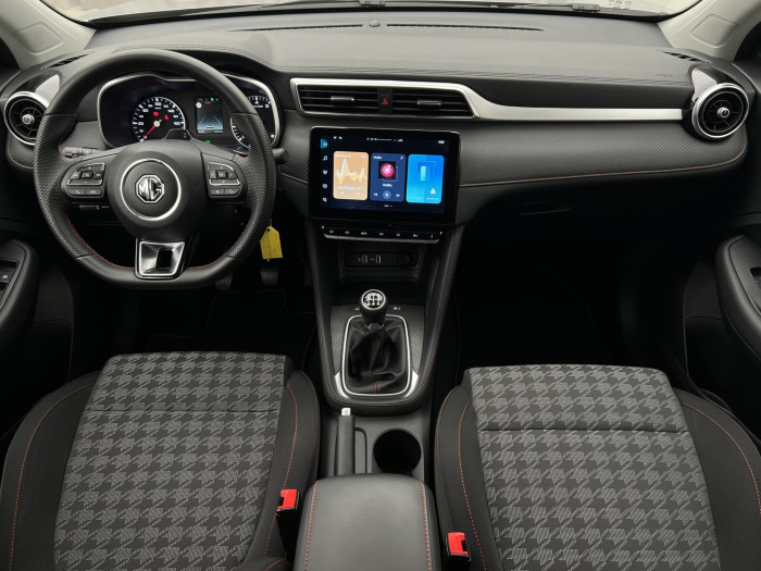 MG ZS 1.5 ESSENTIAL PLUS CZ 1.maj.