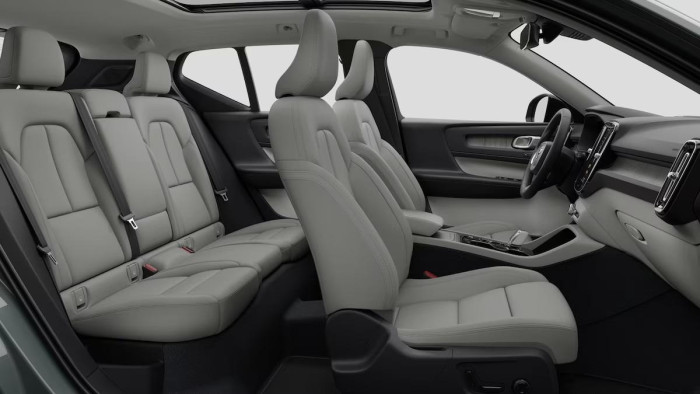 Volvo XC40 B3 AUT DARK PLUS