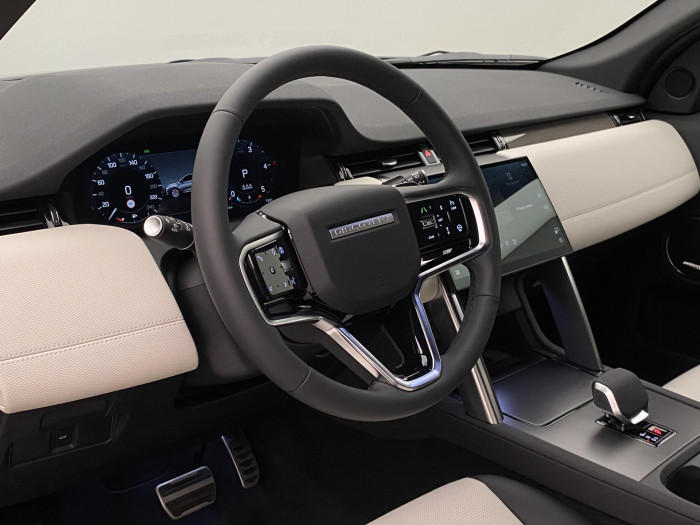 Land Rover Discovery Sport D200 DYNAMIC SE AWD REZERVACE 2.0 d Dynamic SE