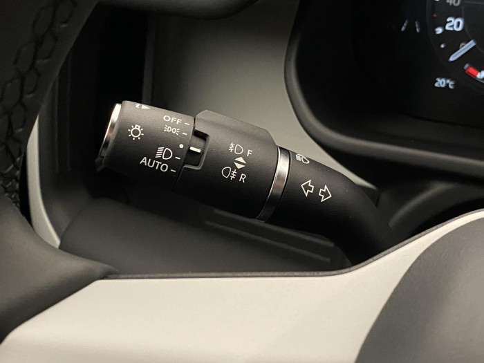 Land Rover Defender 110 D200 S AWD REZERVACE 3.0 d