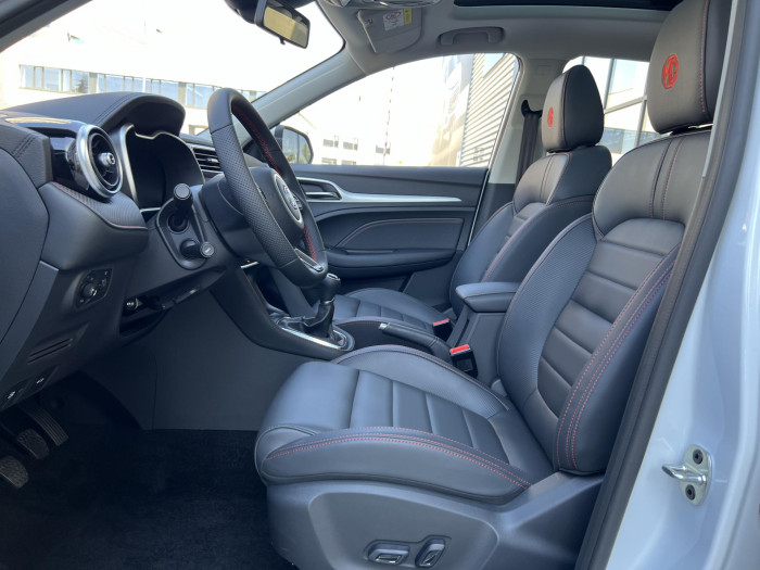 MG ZS ICE ELEGANCE 1.5 MAN 1.5 Elegance