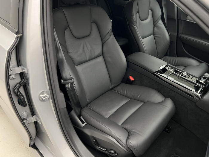 Volvo V90 T6 AWD RECHARGE PLUS DARK AUT
