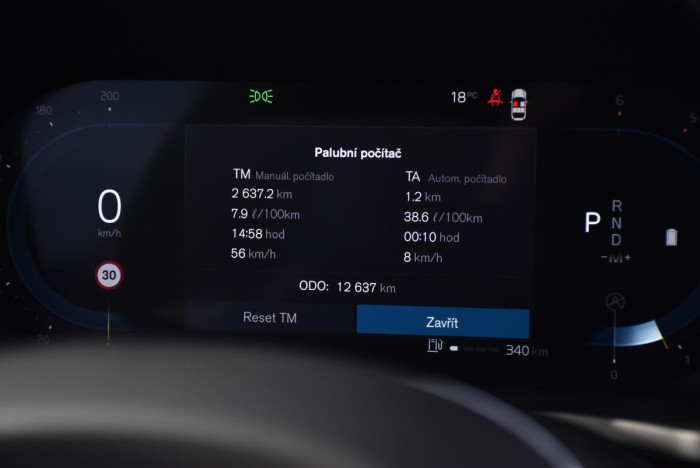 Volvo V60 CC B4 AWD ULTIMATE REZERVACE 2.0 CC CC