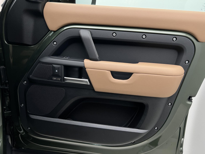 Land Rover Defender 110 D350 X-DYNAMIC HSE AWD Aut 3.0 d Dynamic