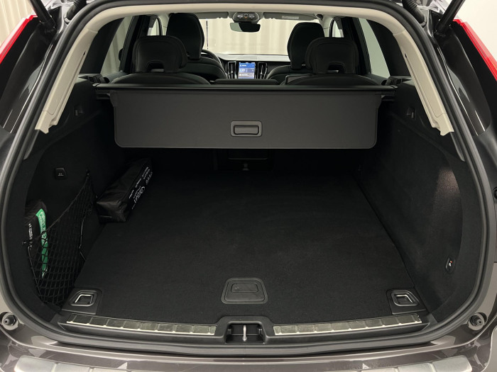 Volvo XC60 T6 AWD RECHARGE PLUS DARK AUT