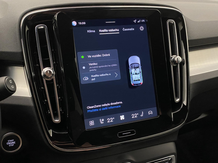 Volvo XC40 B3 AUT PLUS BLACK EDITION