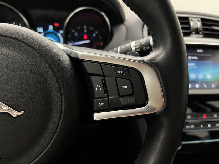 Jaguar F-Pace 20d AWD Aut CZ REZERVACE 2.0 d