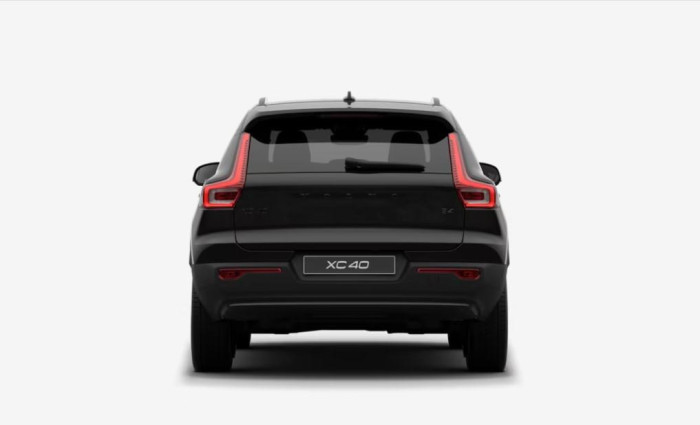 Volvo XC40 B4 AUT PLUS BLACK EDITION