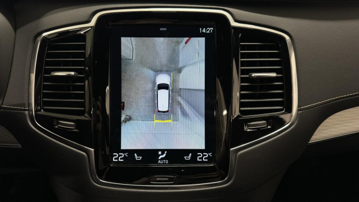 Volvo XC90 B5 AWD R-DESIGN AUT REZERVACE
