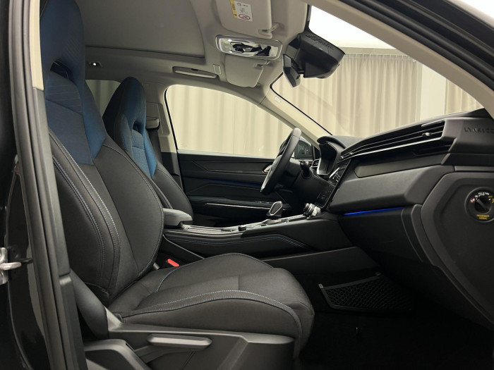 Lynk & Co 01 HEV DCT AUT