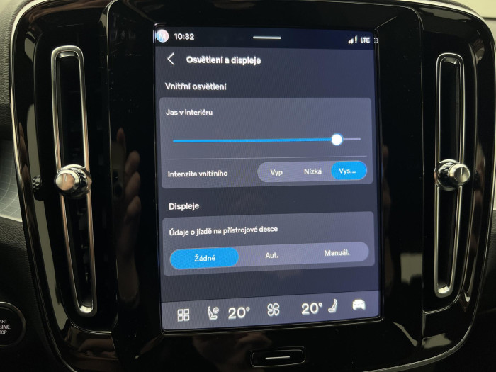 Volvo XC40 B3 DARK PLUS AUT