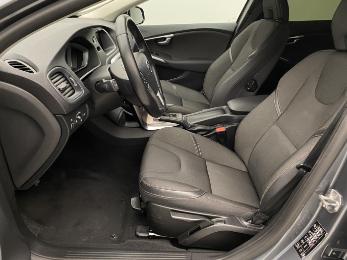 Volvo V40 D3 MOMENTUM 2.0 d Momentum