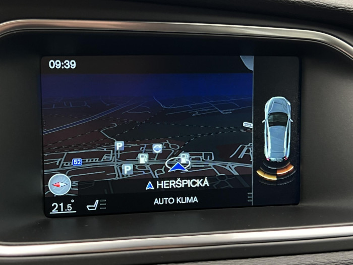 Volvo V40 CC D3 MOMENTUM 2.0 d CC CC Momentum