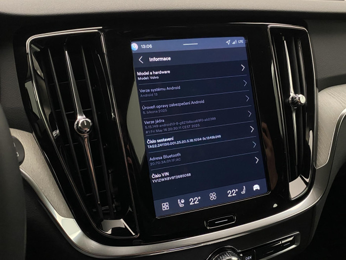 Volvo V60 B4 AUT DARK PLUS