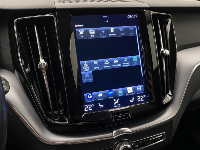 Volvo XC60 B4 AWD DARK PLUS AUT