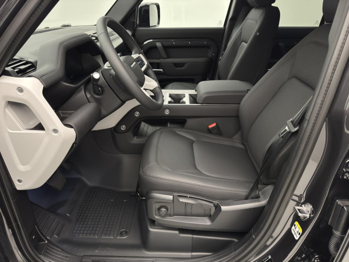 Land Rover Defender 110 D200 S AWD AUT 3.0 d