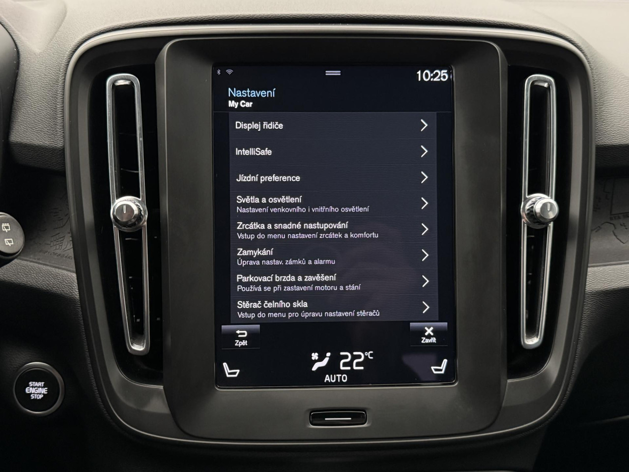 Volvo XC40 T2 MOMENTUM CORE CZ 1.5 Momentum