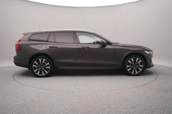 Volvo V60 CC B5 AWD PLUS REZERVACE