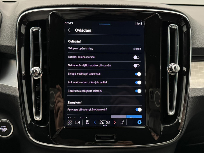 Volvo XC40 B3 DARK PLUS CZ 1.maj