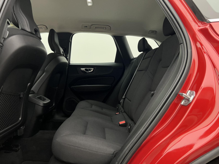 Volvo XC60 B4 AWD MOMENTUM AUT 1.maj. 2.0 Momentum