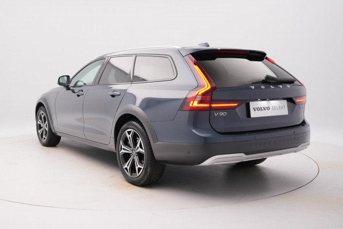 Volvo V90 CC B5 AWD ULTIMATE REZERVACE 2.0 CC CC