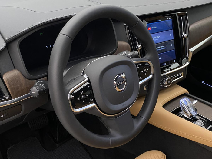 Volvo V90 B4 AWD AUT CROSS COUNTRY PLUS 2.0 Plus