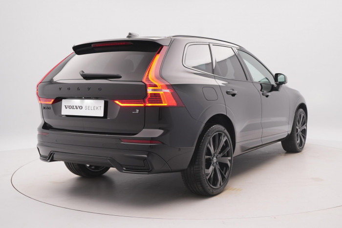 Volvo XC60 T6 AWD RECHARGE BLACK EDITION 2.0 Edition