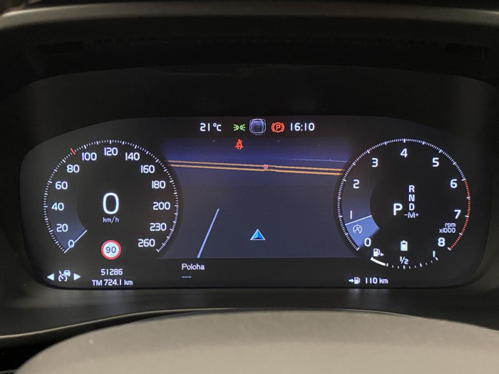 Volvo XC40 B5 AWD R-DESIGN AUT REZERVACE