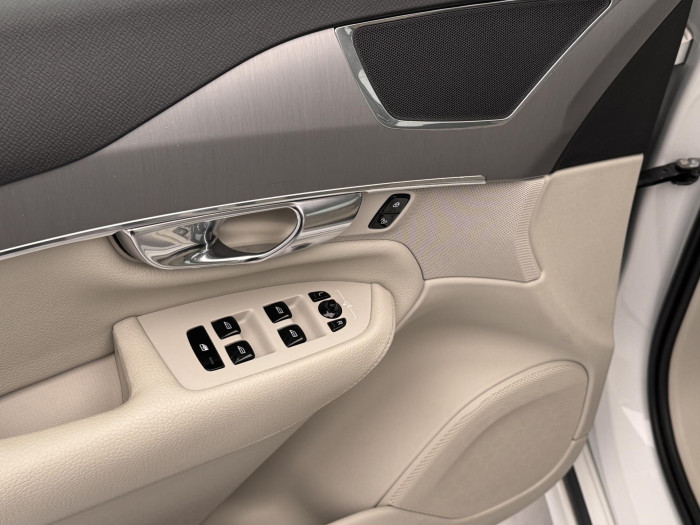 Volvo XC90 B5 AWD MOMENTUM PRO CZ 2.0 Momentum