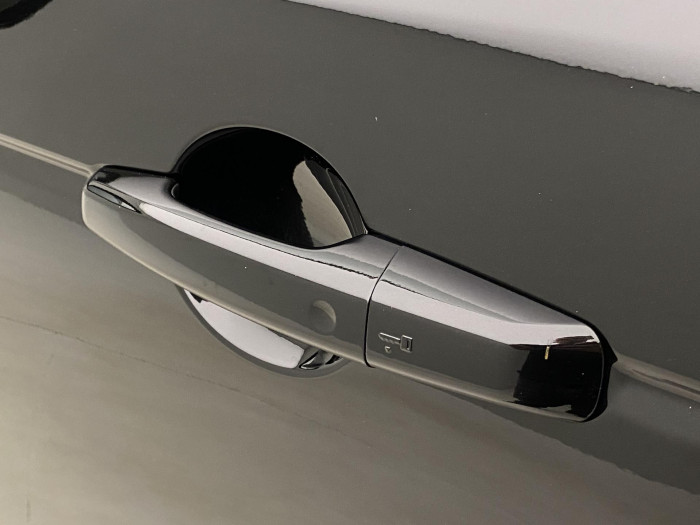 Land Rover Discovery Sport D200 AWD R-DYNAMIC REZERVACE 2.0 d Dynamic