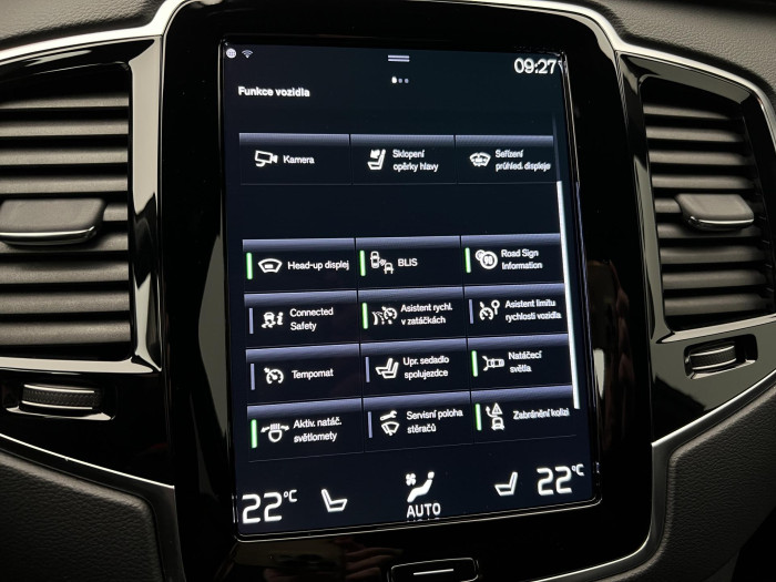 Volvo XC90 B5 AWD R-DESIGN 7MÍSTNÁ AUT