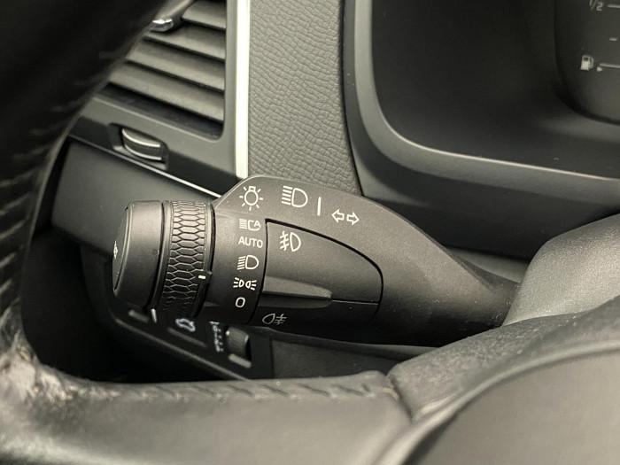 Volvo XC90 D5 AWD KINETIC AUT CZ 7míst 2.0 d