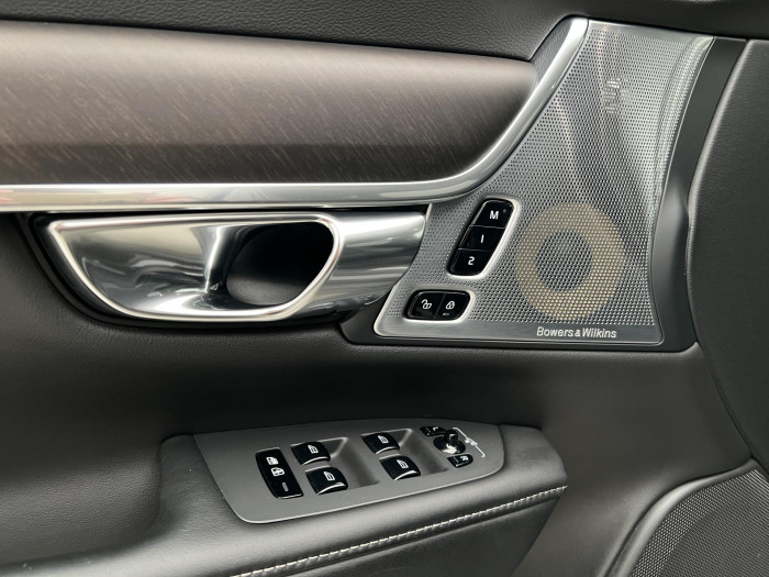 Volvo V90 CC D5 AWD PRO AUT 1.maj. 2.0 d CC CC