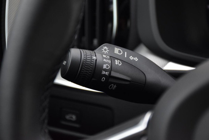 Volvo XC60 B4 AWD DARK PLUS AUT REZERVACE 2.0 Plus
