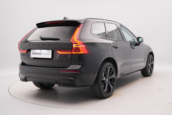 Volvo XC60 B5 AWD BLACK EDITION AUT 2.0 Edition