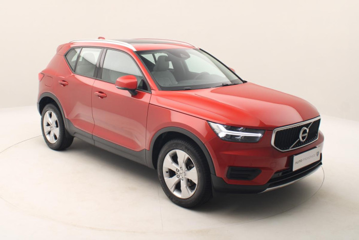 Volvo XC40 D3 MOMENTUM AUT REZERVACE 2.0 d Momentum