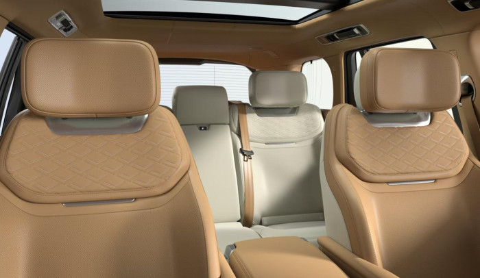 Land Rover Range Rover SV P615 SWB AWD AUT