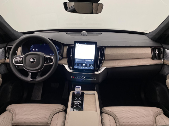 Volvo XC90 T8 AWD PLUG-IN BRIGHT ULTRA 7m