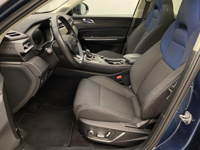 Lynk & Co 01 MORE PHEV