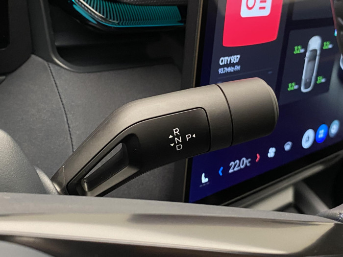 Lynk & Co 08 MORE PHEV